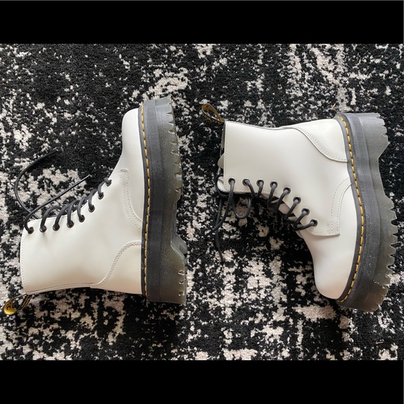 White Leather Lace up Platform Dr. Martens (never been worn!!) - Picture 6 of 8